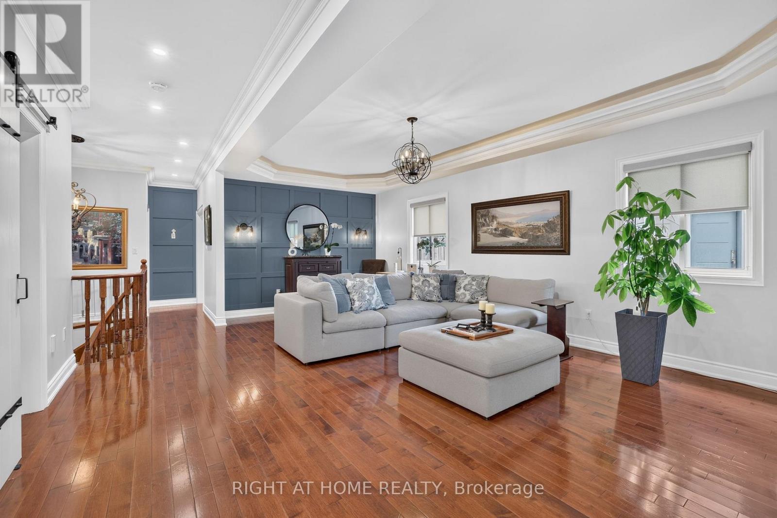 66 Sanremo Court Property Photo 5
