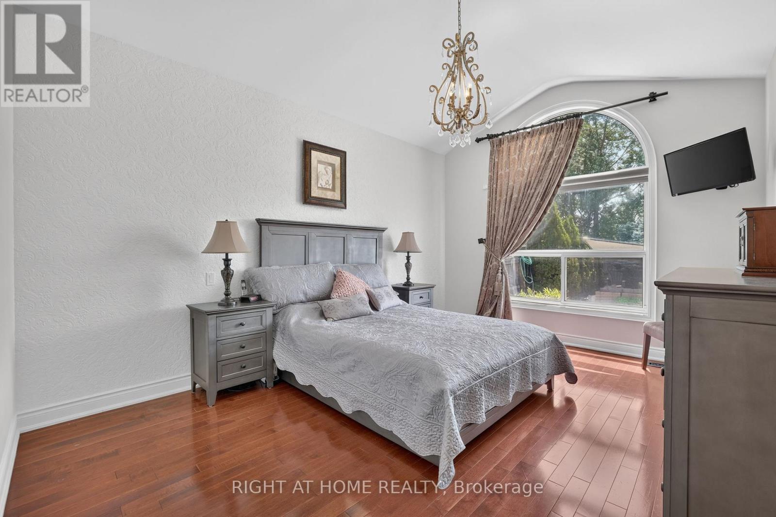 66 Sanremo Court Property Photo 13