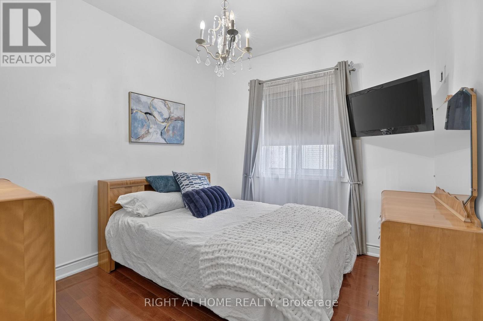 66 Sanremo Court Property Photo 17