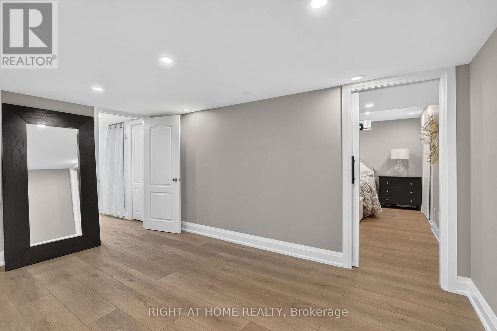 66 Sanremo Court Property Photo 31