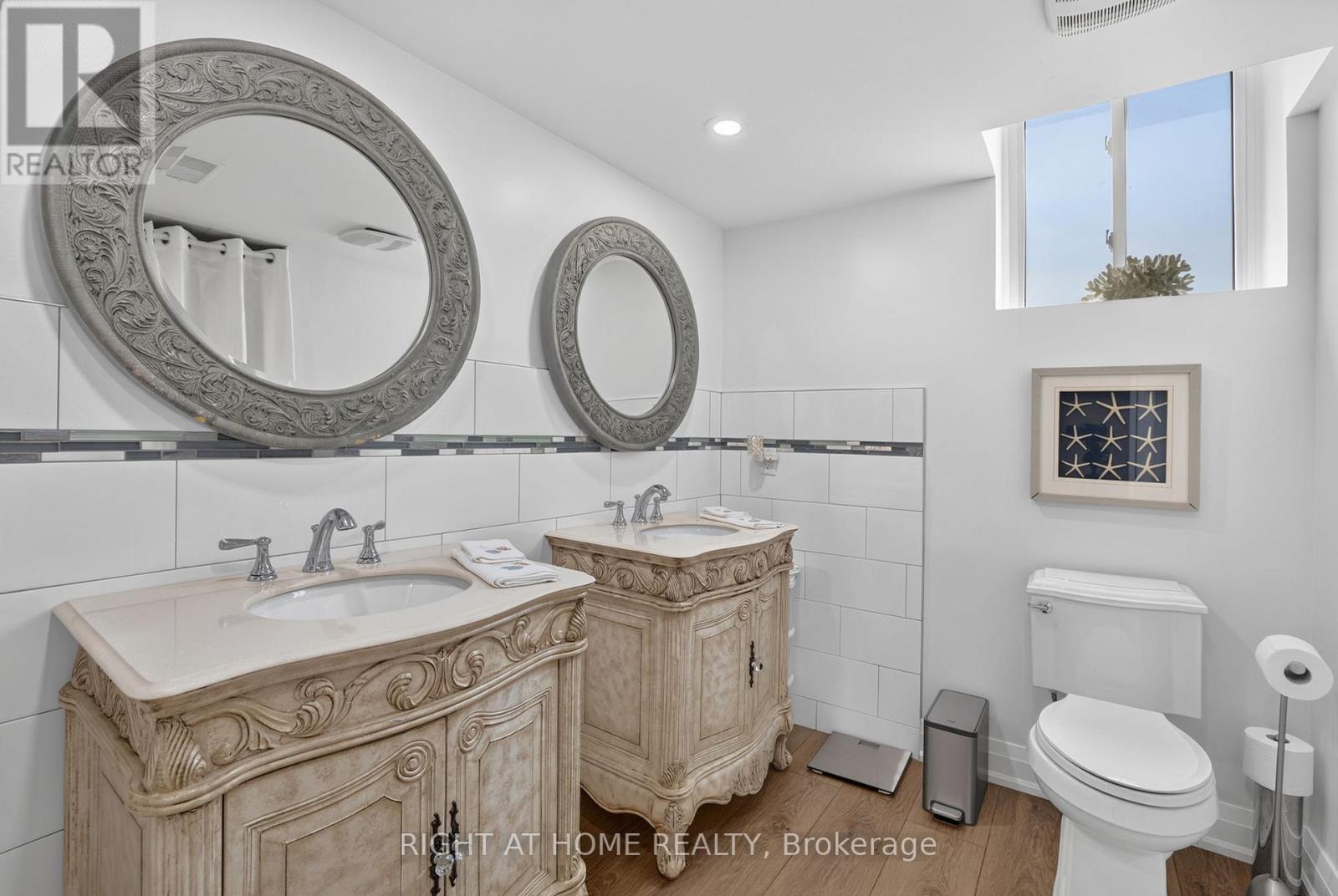66 Sanremo Court Property Photo 33