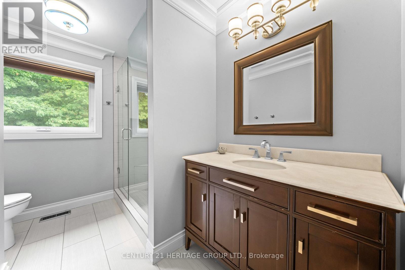 48 Carlyle Crescent Property Photo 35