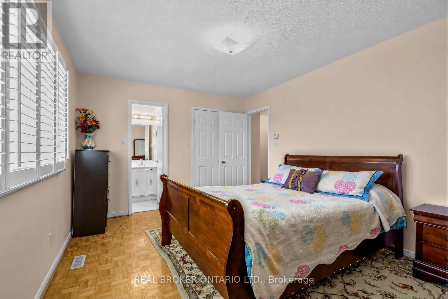 26 White Boulevard Property Photo 27