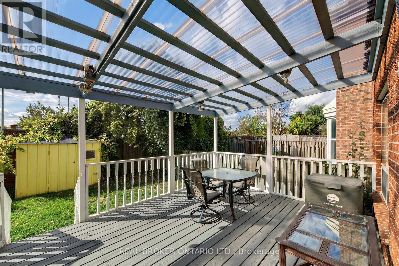 26 White Boulevard Property Photo 34