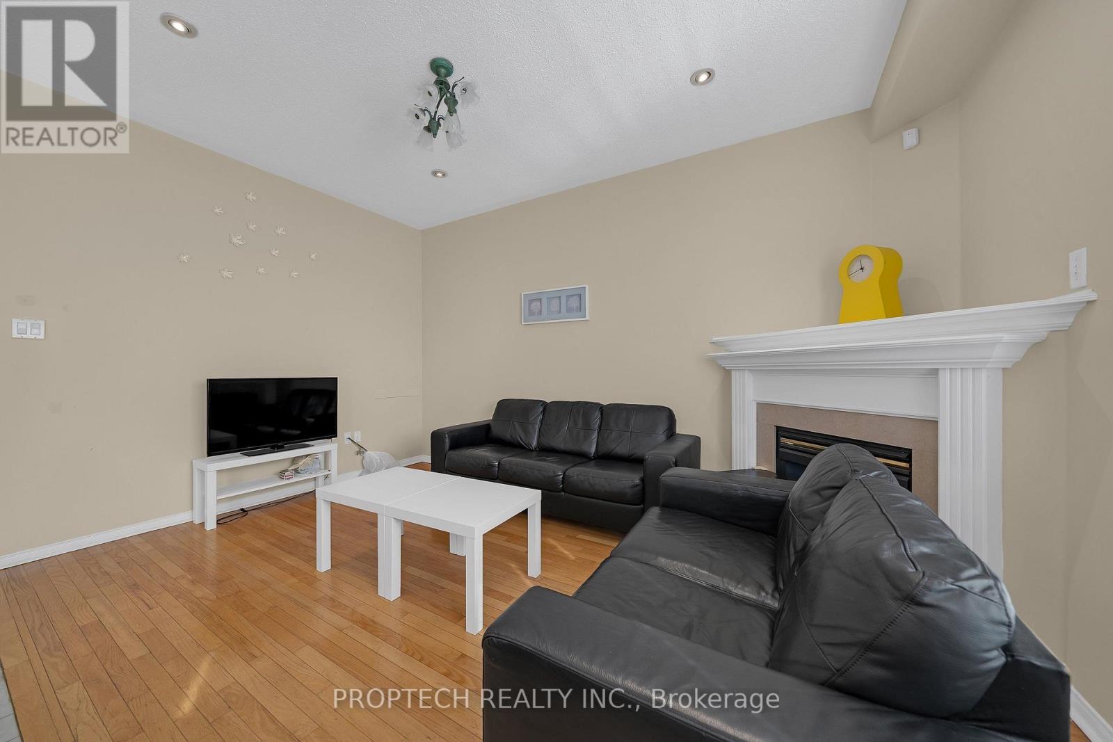 5 Hartwell Place Property Photo 10