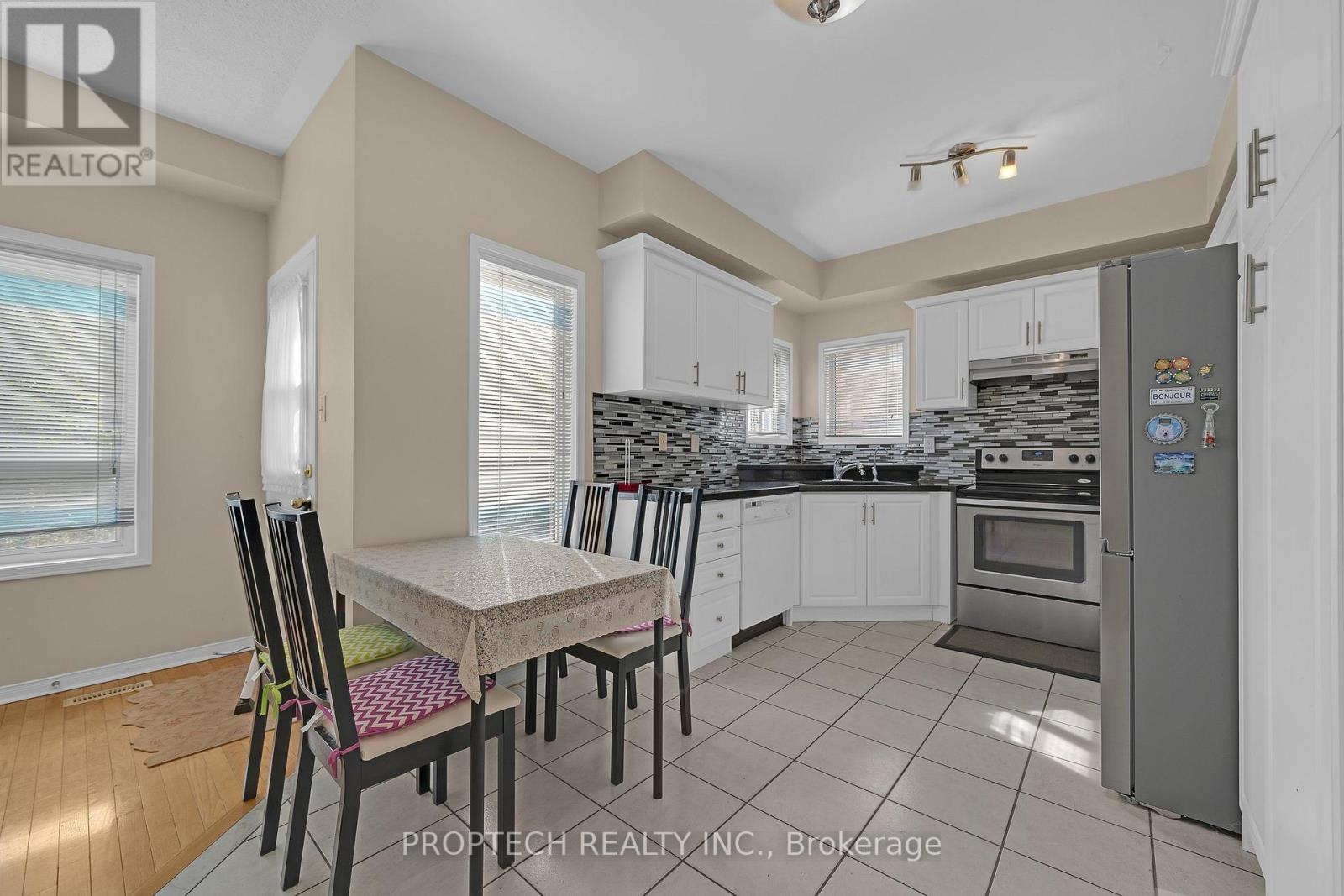 5 Hartwell Place Property Photo 13