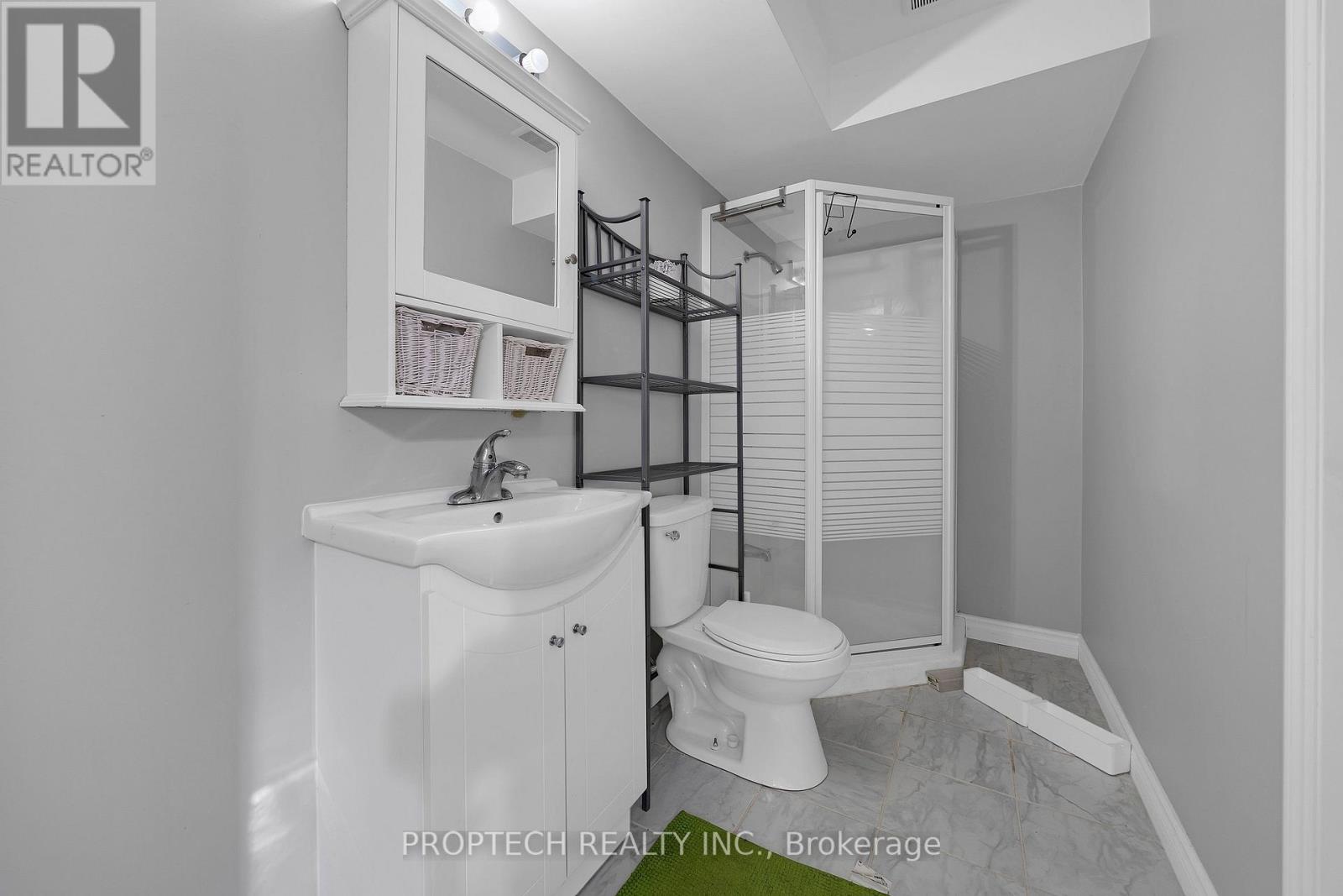 5 Hartwell Place Property Photo 28