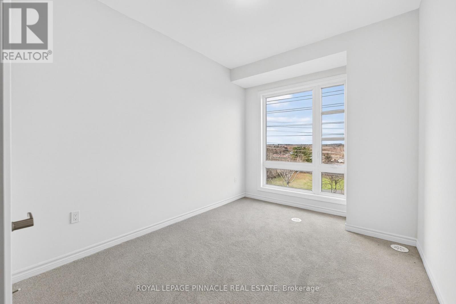 69 Inverary Crescent Property Photo 33