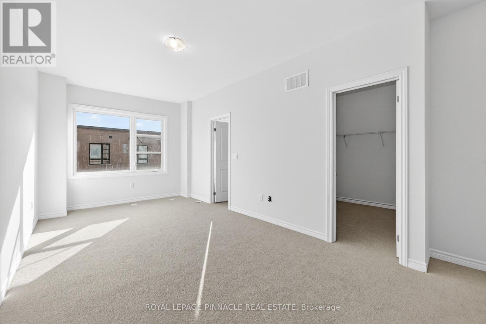 69 Inverary Crescent Property Photo 41