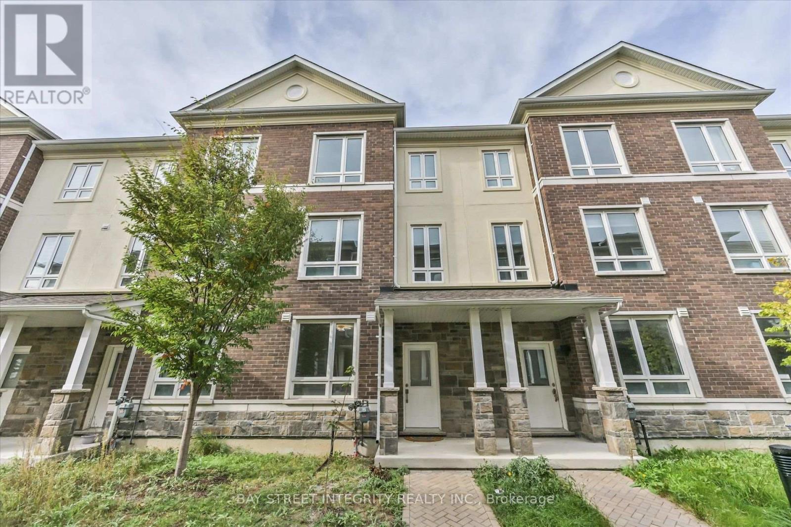 25 Chicago Lane Property Photo 1