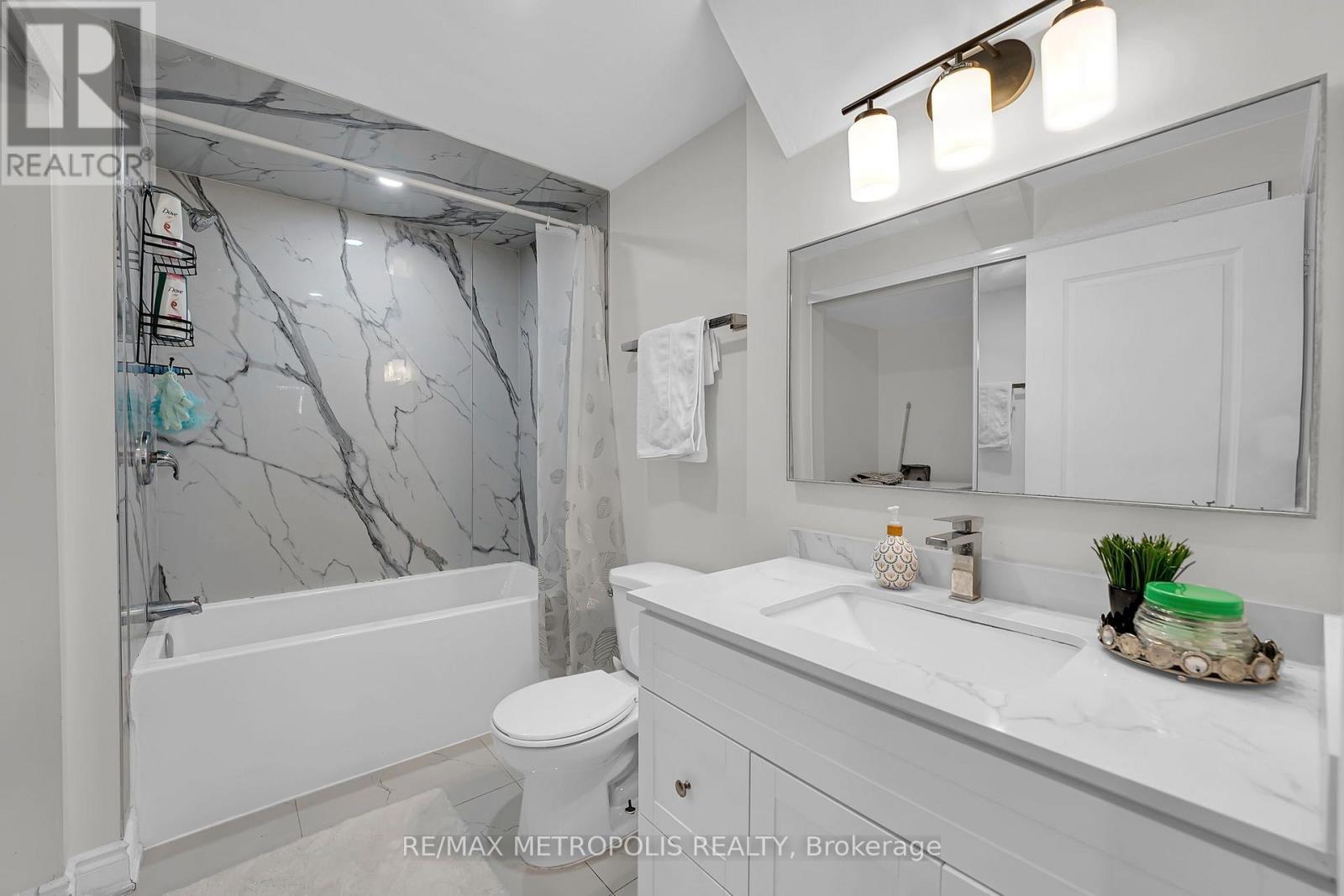 783 Green Street Property Photo 42