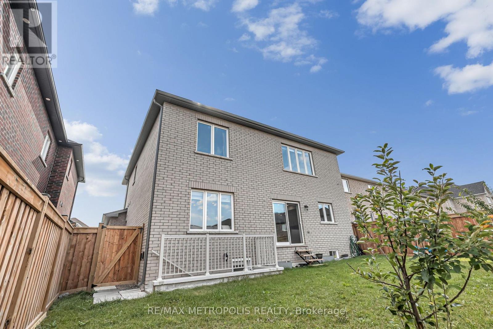 783 Green Street Property Photo 45