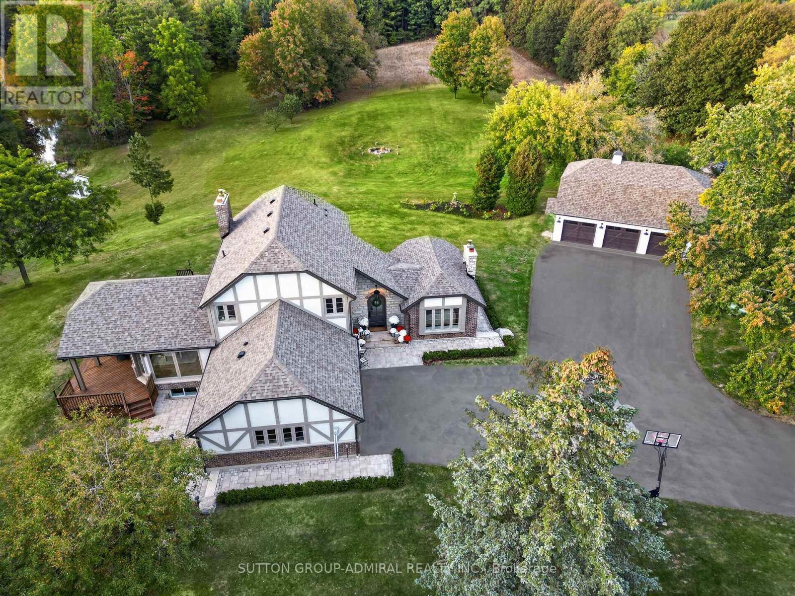 8400 19th Sideroad Property Photo 47