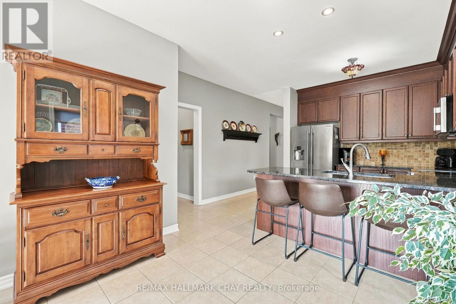 171 Gold Park Gate Property Photo 6