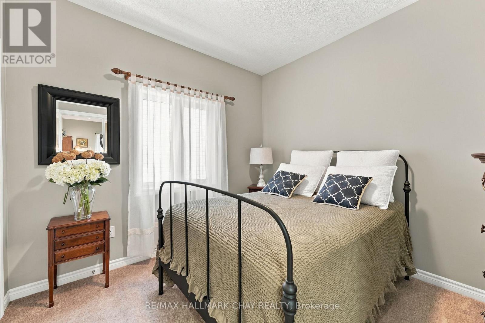 171 Gold Park Gate Property Photo 12