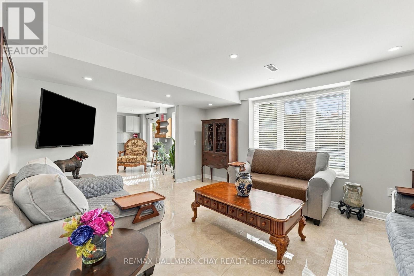 171 Gold Park Gate Property Photo 22