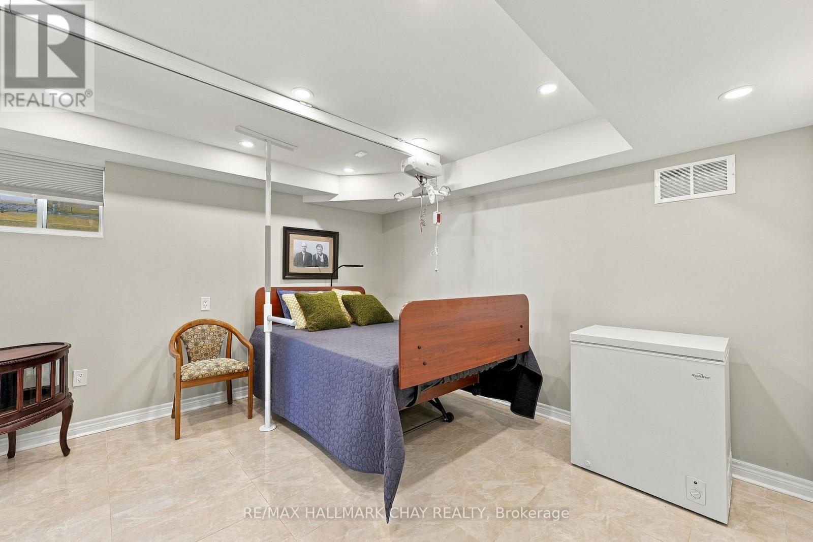 171 Gold Park Gate Property Photo 24