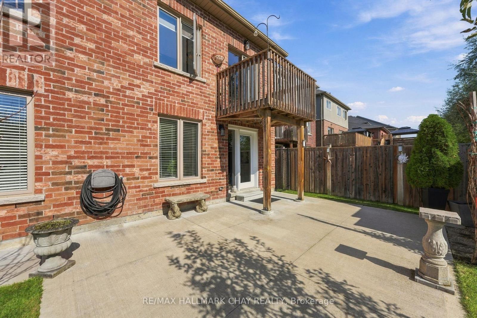 171 Gold Park Gate Property Photo 27