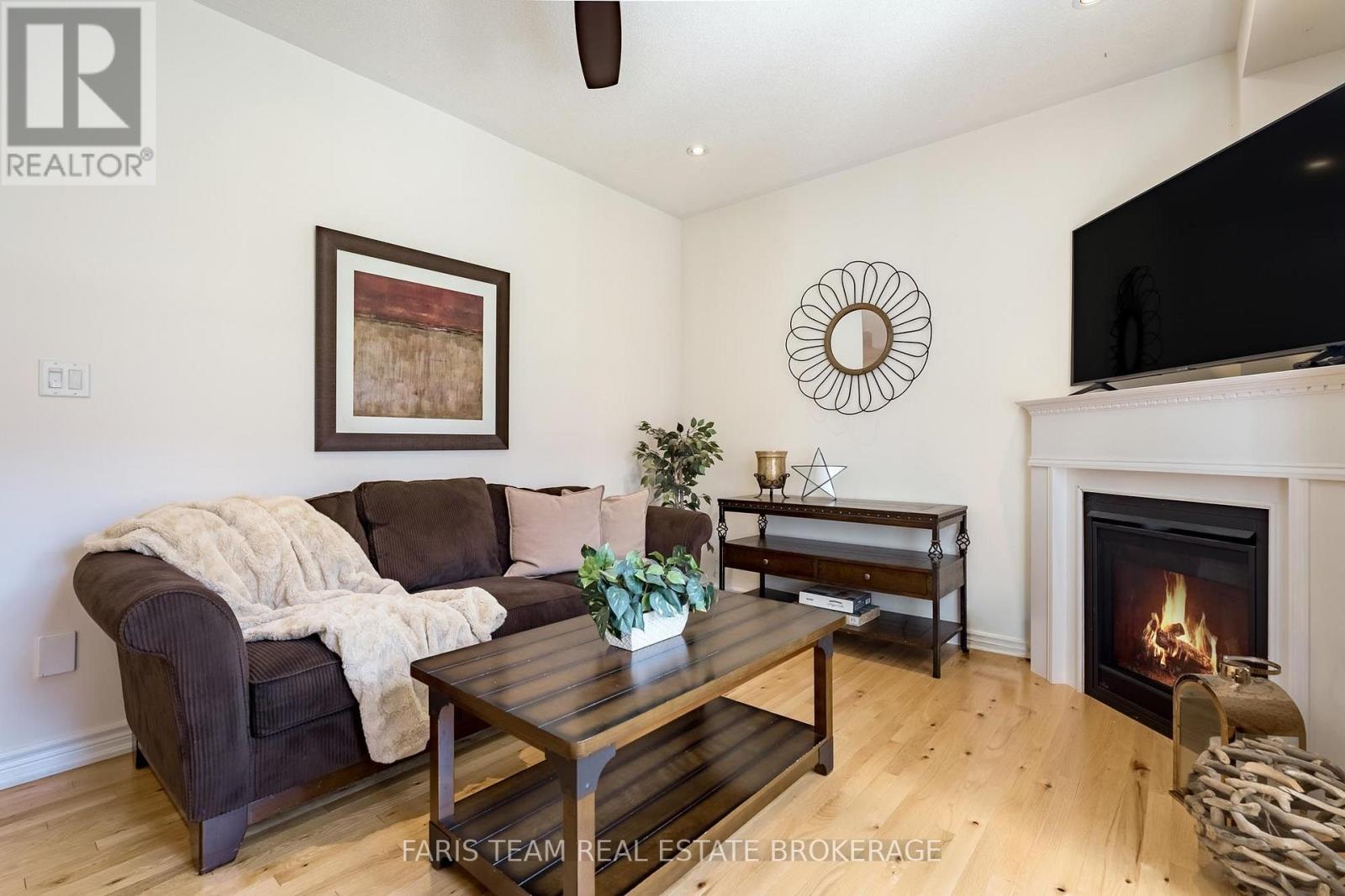 1110 Wharram Way Property Photo 13