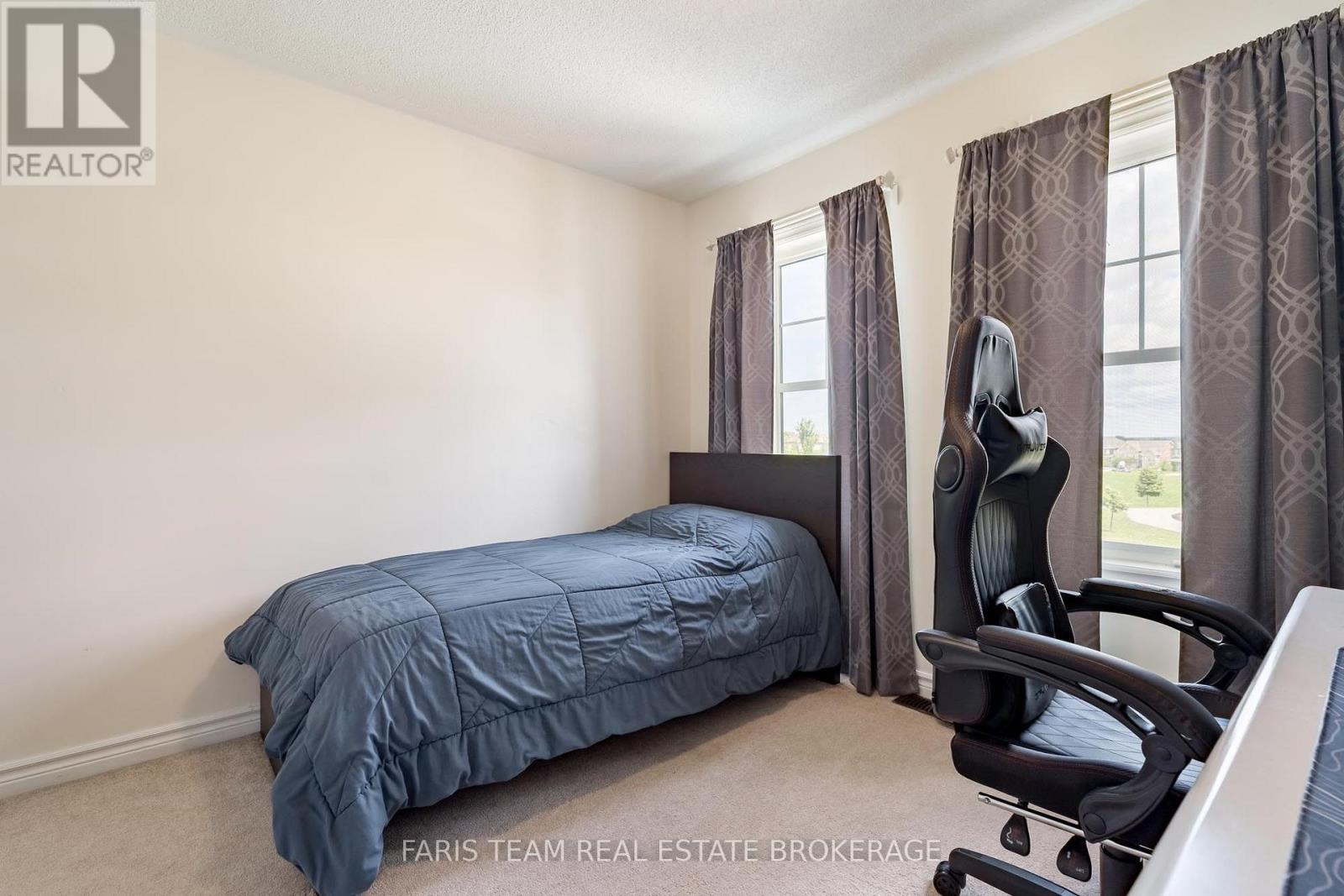 1110 Wharram Way Property Photo 18