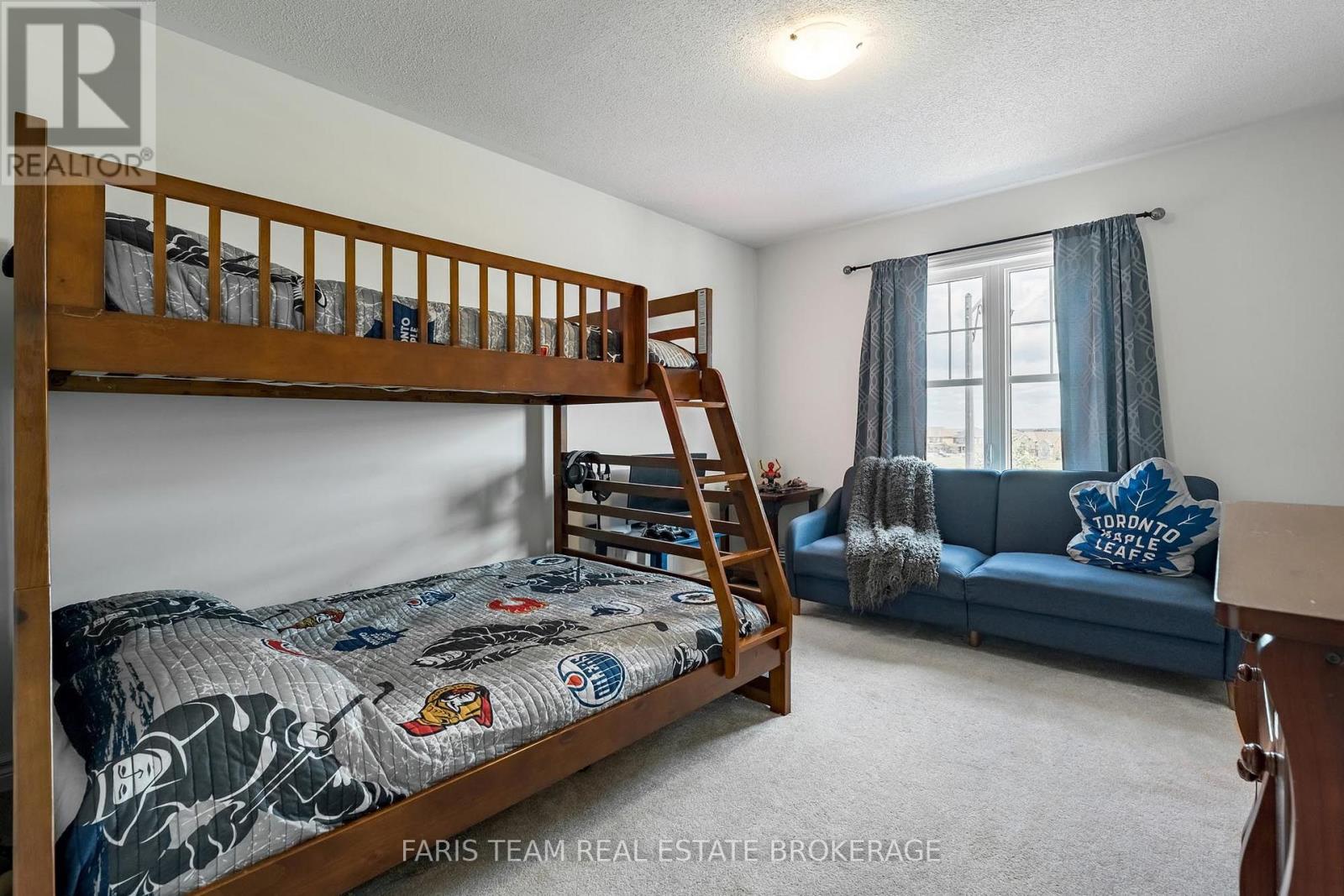 1110 Wharram Way Property Photo 19