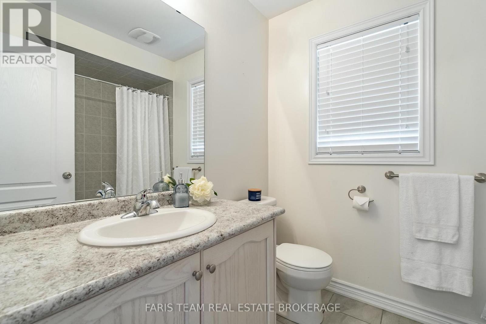 1110 Wharram Way Property Photo 20