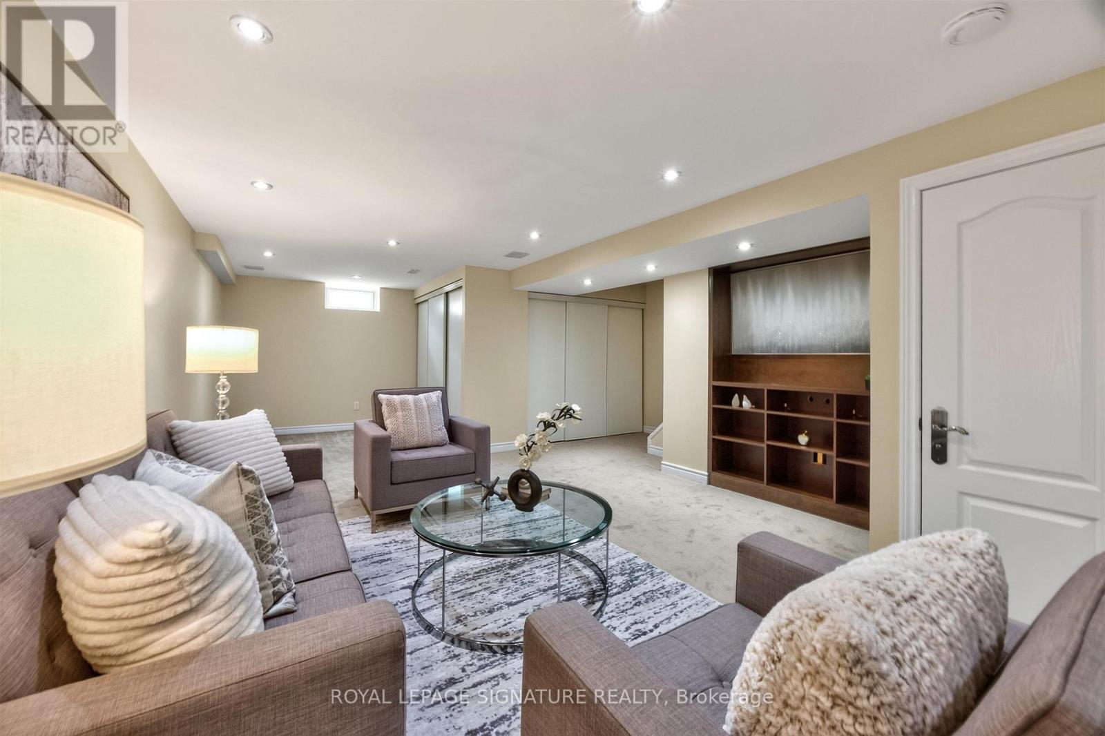 2948 Bur Oak Avenue Property Photo 28