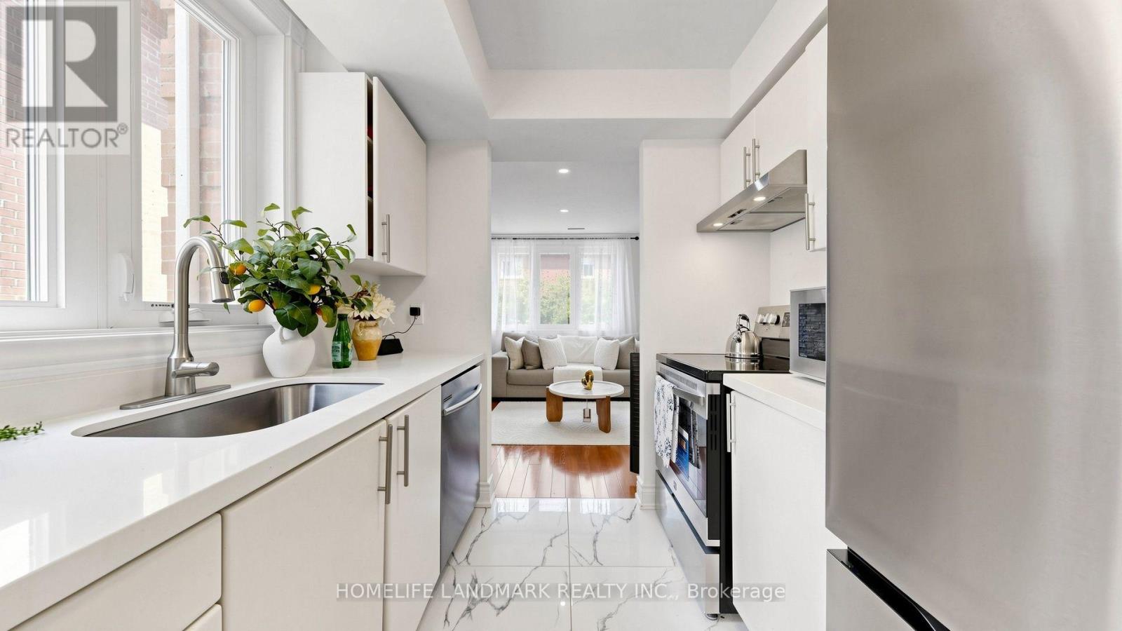 318 - 75 Weldrick Road E Property Photo 15