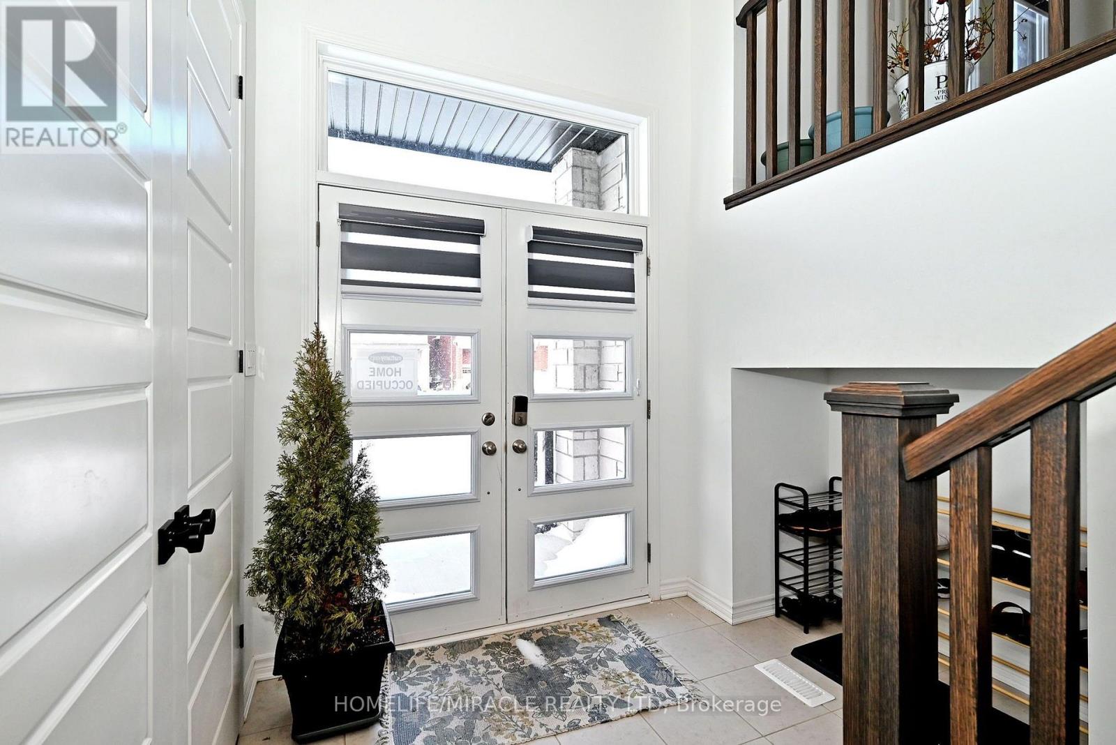 689 Mika Street Property Photo 2