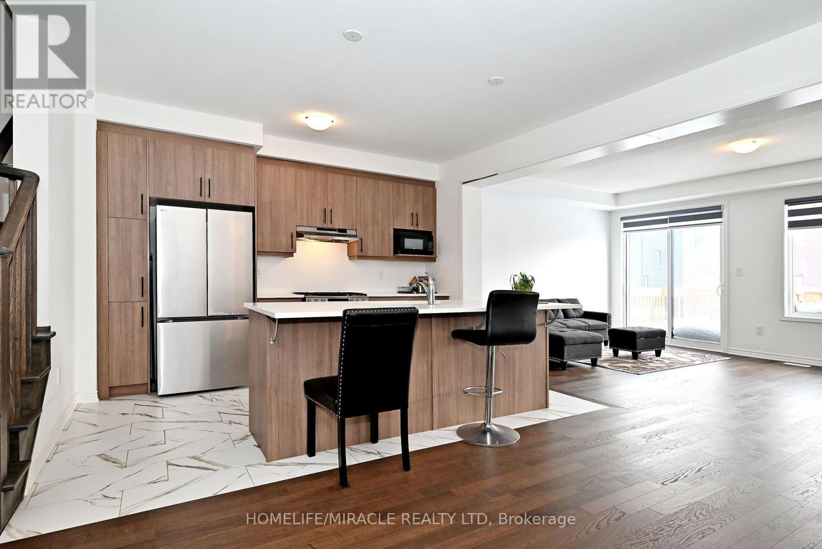 689 Mika Street Property Photo 9