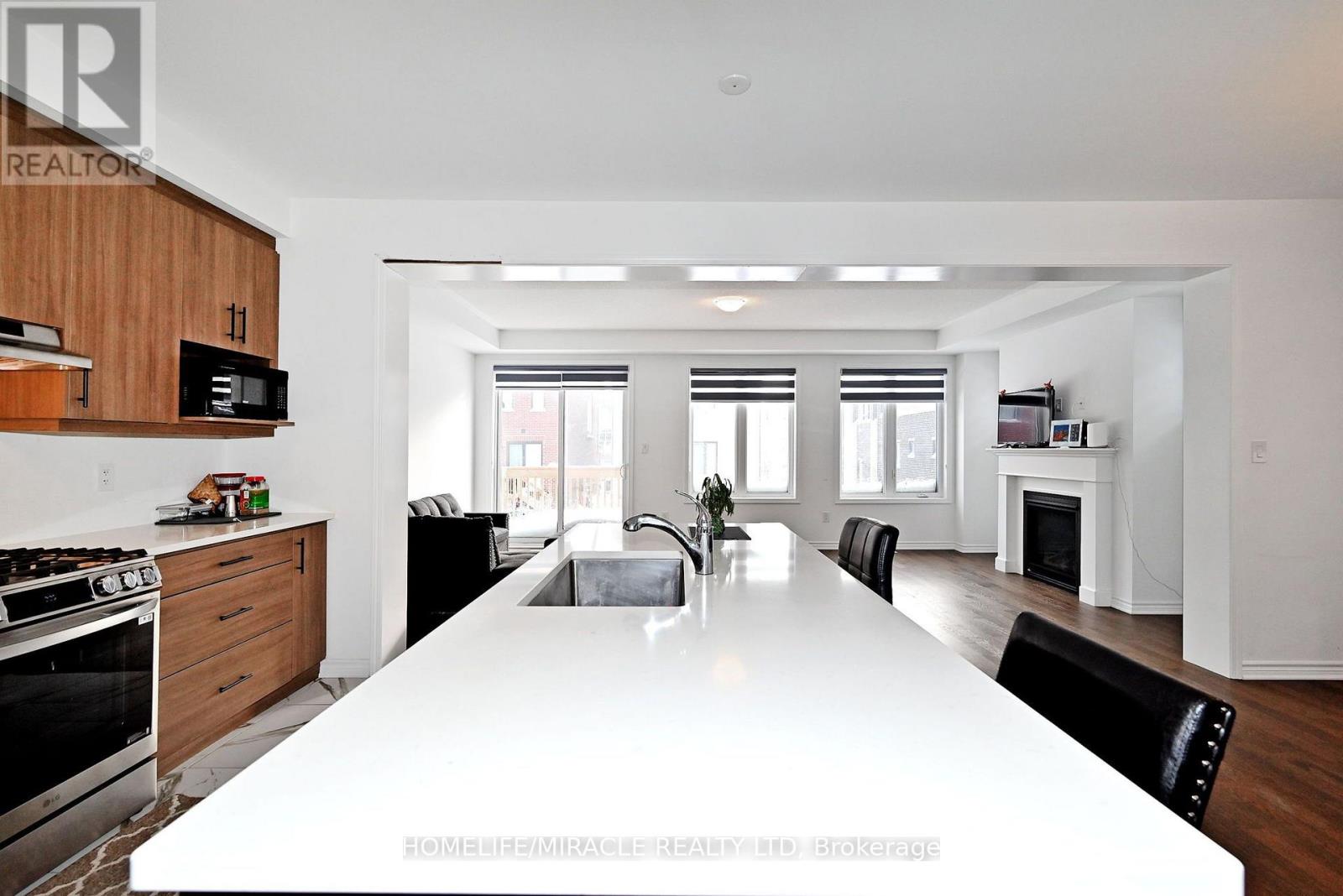 689 Mika Street Property Photo 16