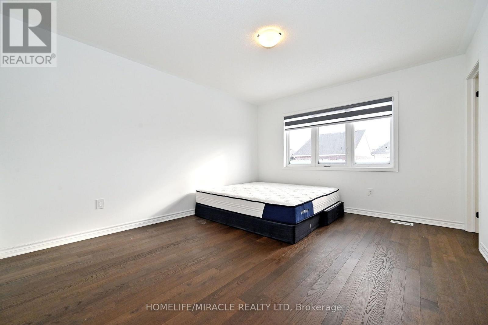 689 Mika Street Property Photo 30