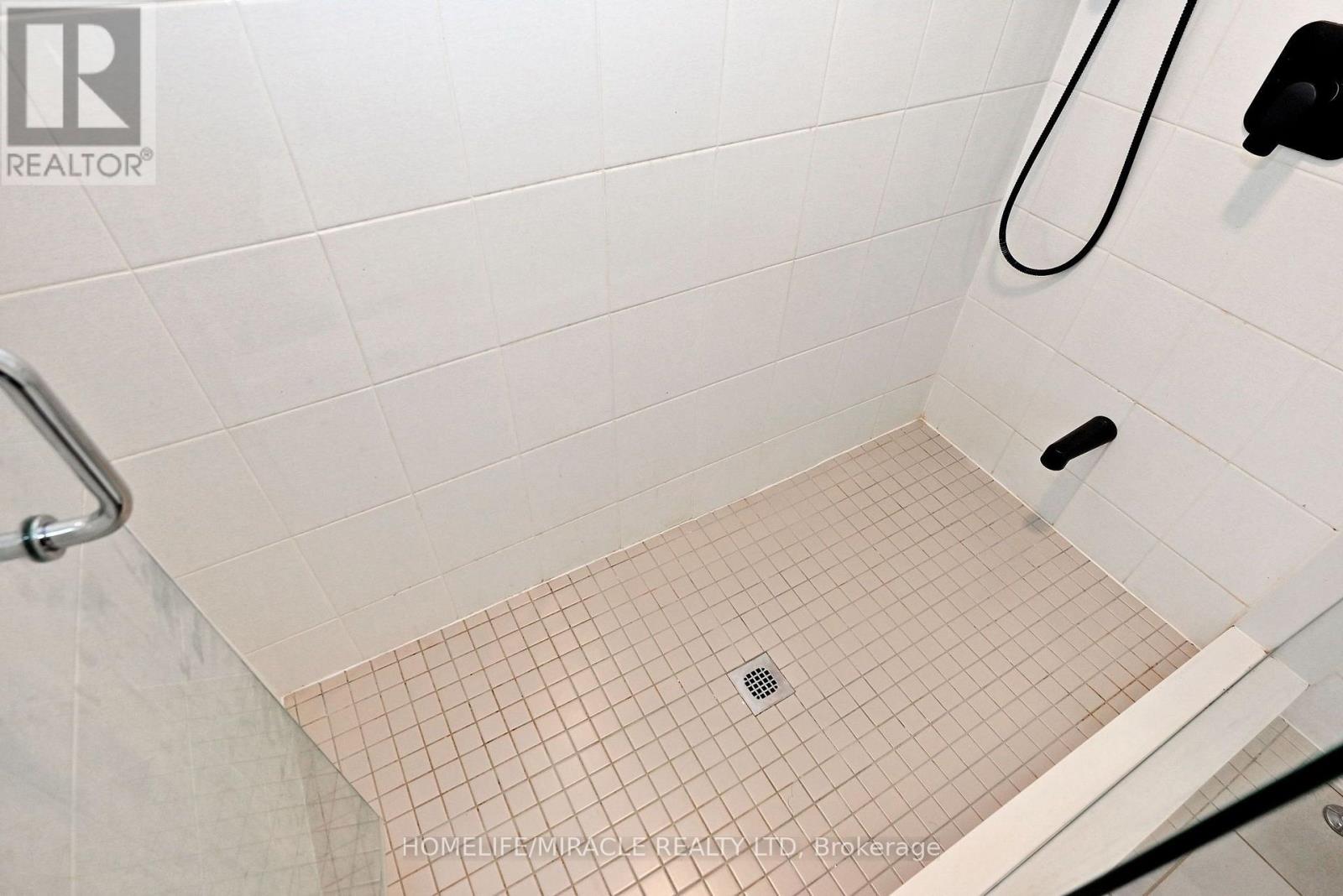 689 Mika Street Property Photo 35