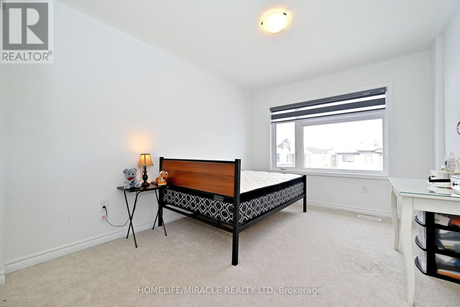 689 Mika Street Property Photo 39