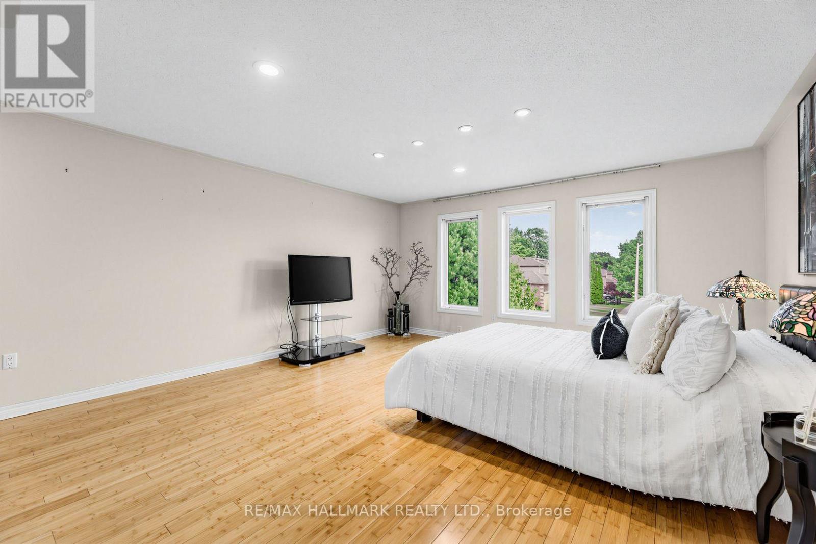 106 Larratt Lane Property Photo 38