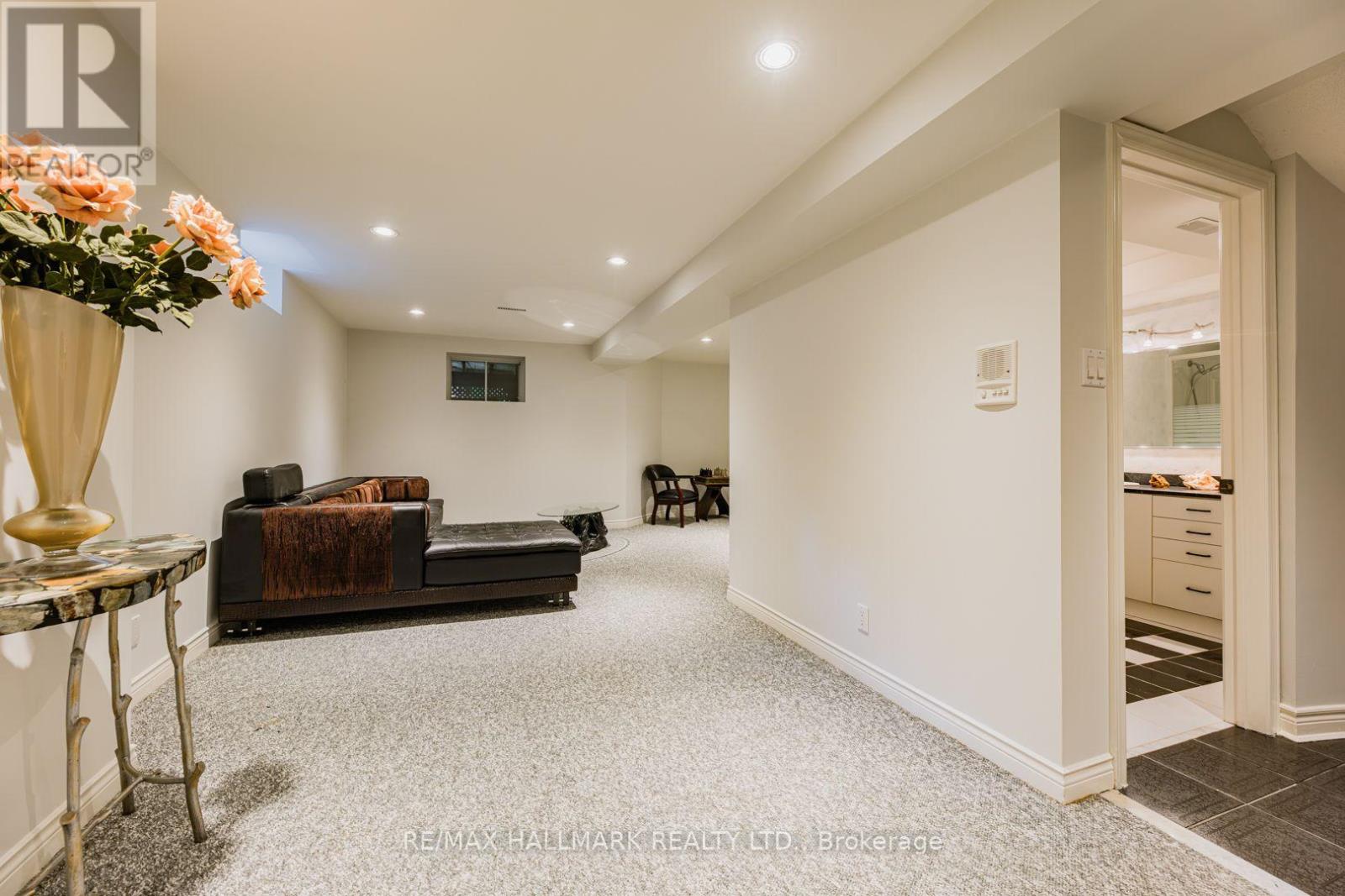 106 Larratt Lane Property Photo 44