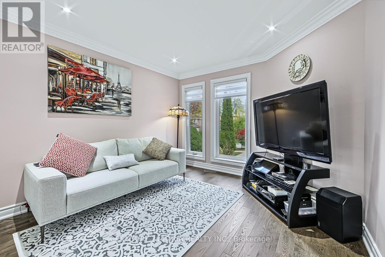 39 Chiswick Crescent Property Photo 5