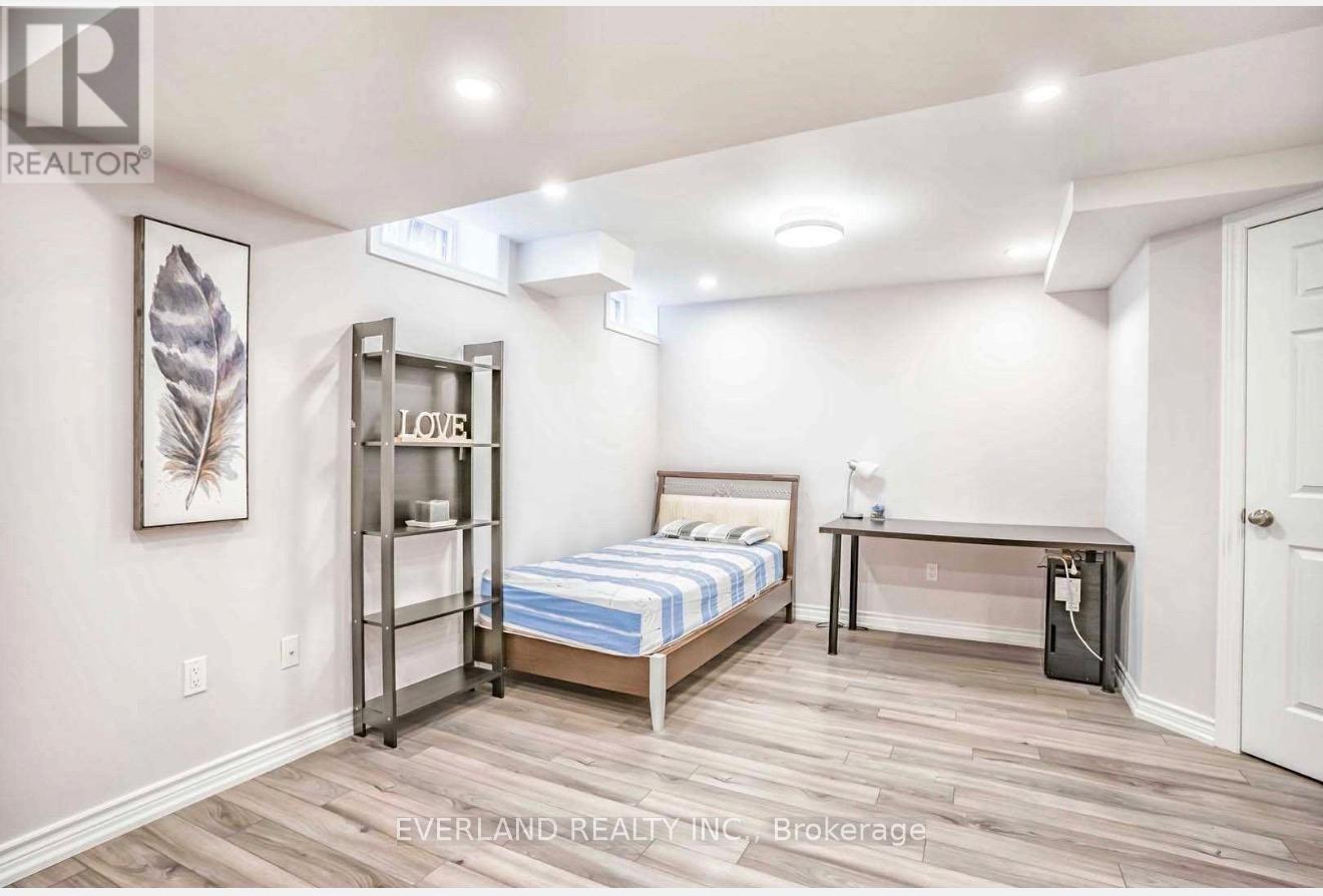 249 Yellowood Circle Property Photo 14