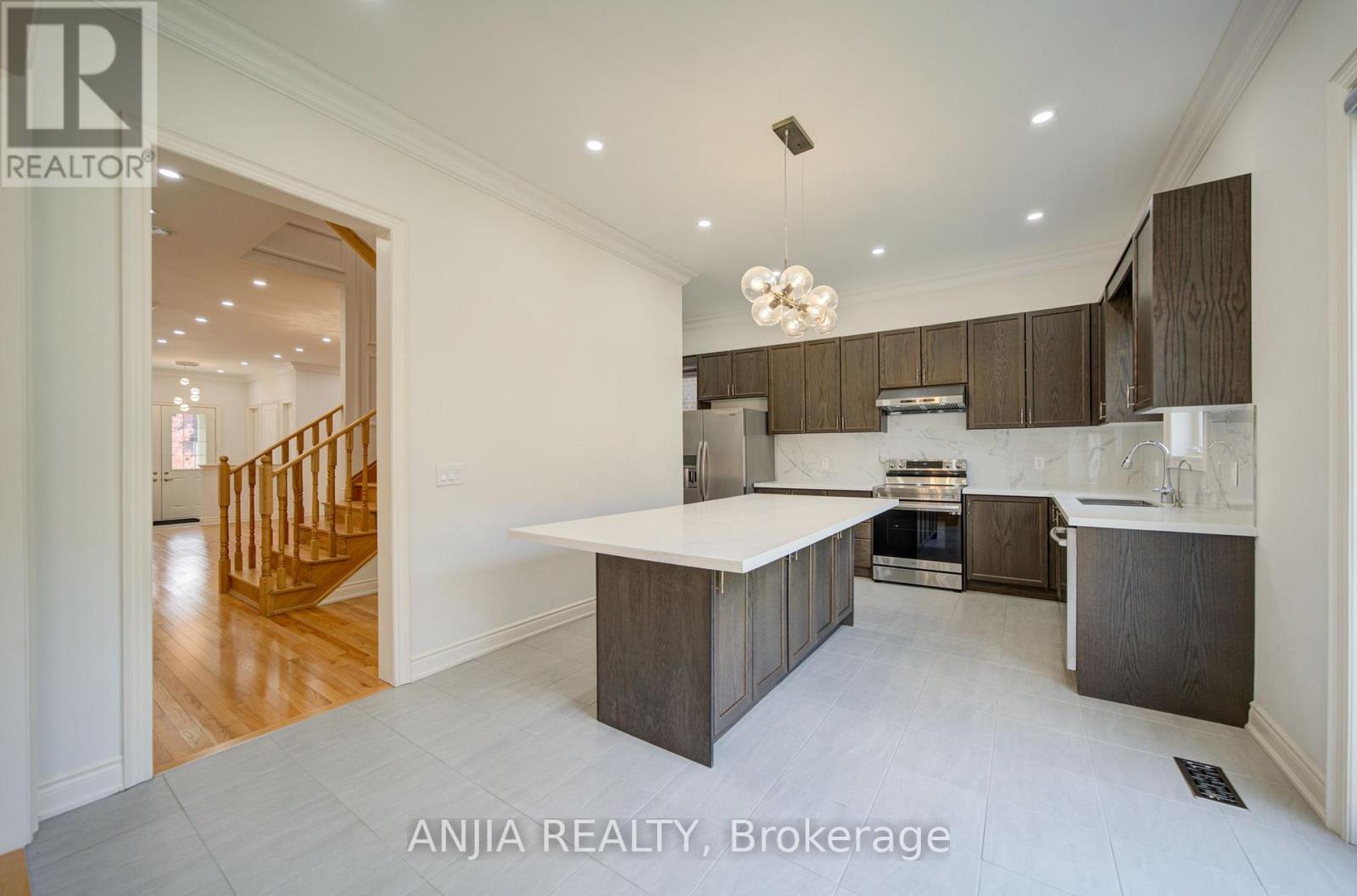 57 Betty May Crescent Property Photo 14
