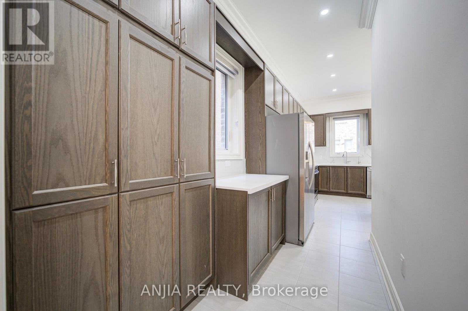 57 Betty May Crescent Property Photo 18