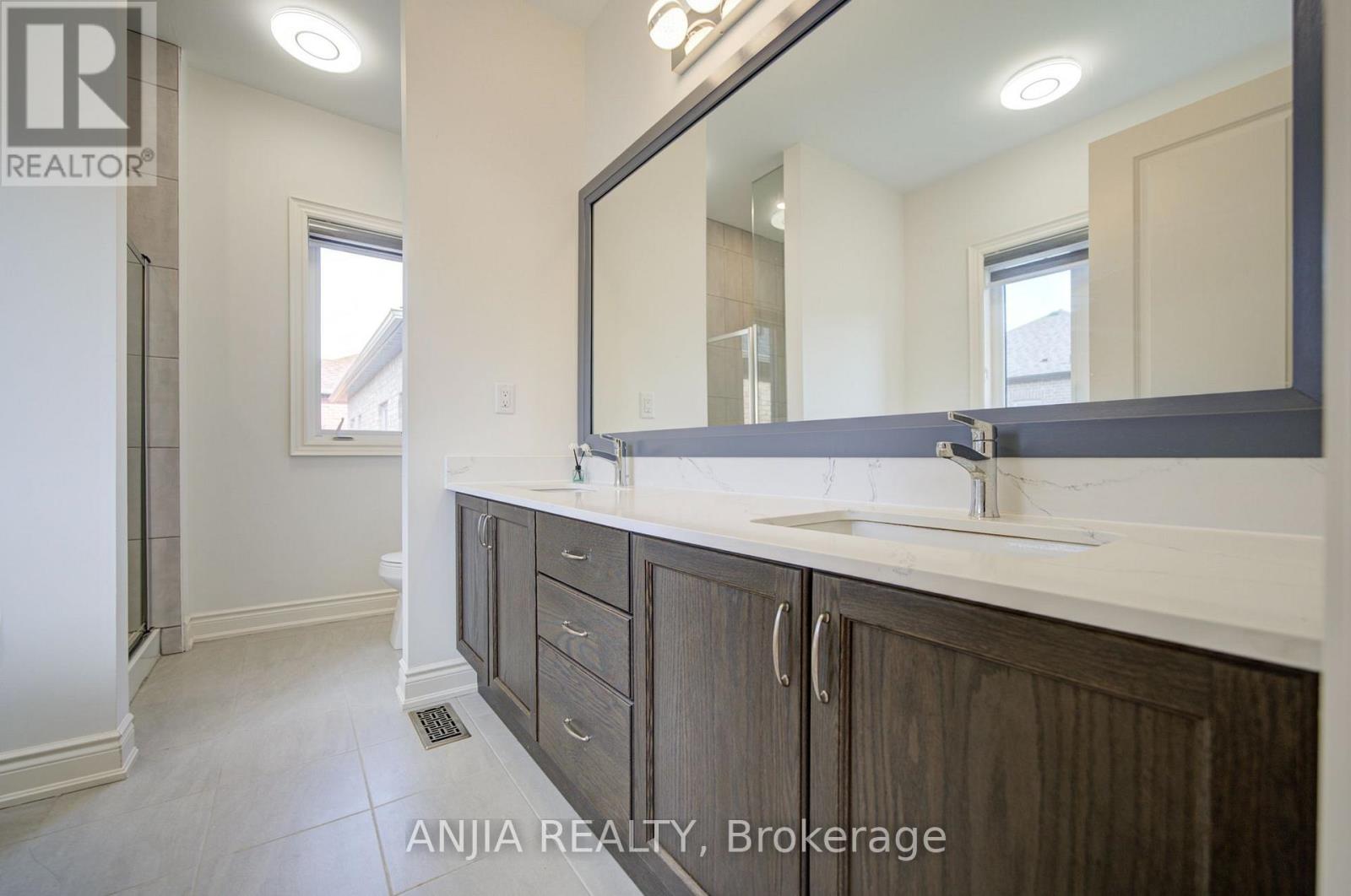 57 Betty May Crescent Property Photo 29