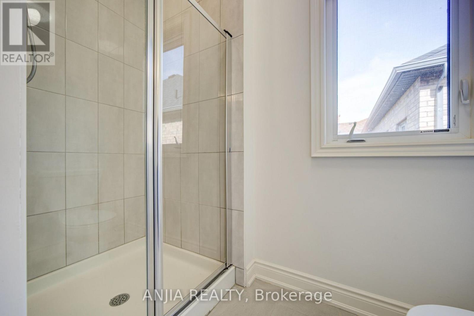 57 Betty May Crescent Property Photo 31