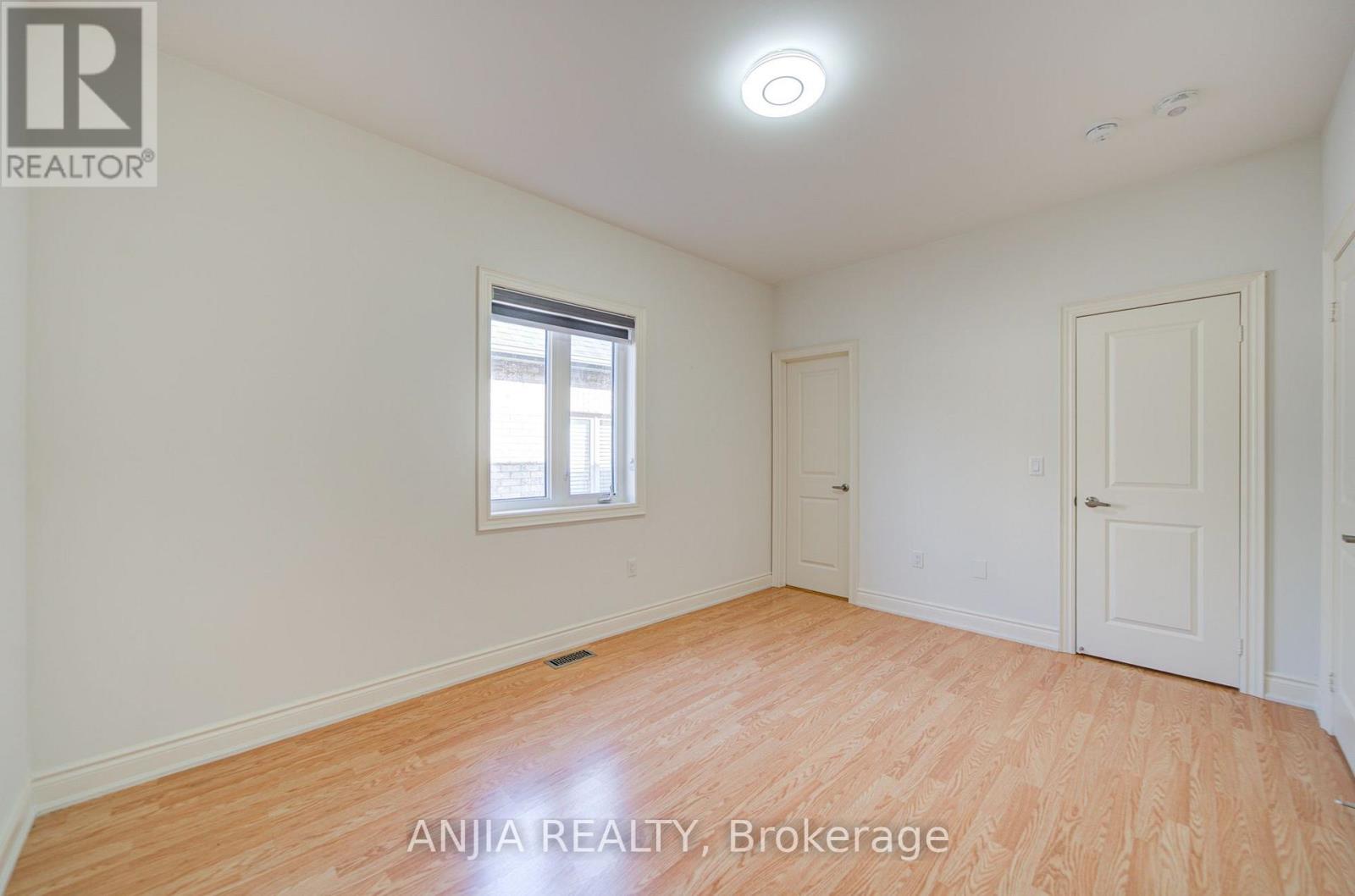 57 Betty May Crescent Property Photo 39