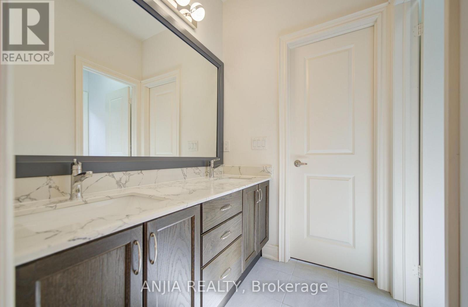 57 Betty May Crescent Property Photo 41