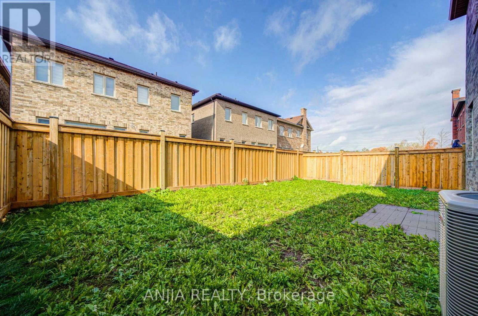 57 Betty May Crescent Property Photo 49