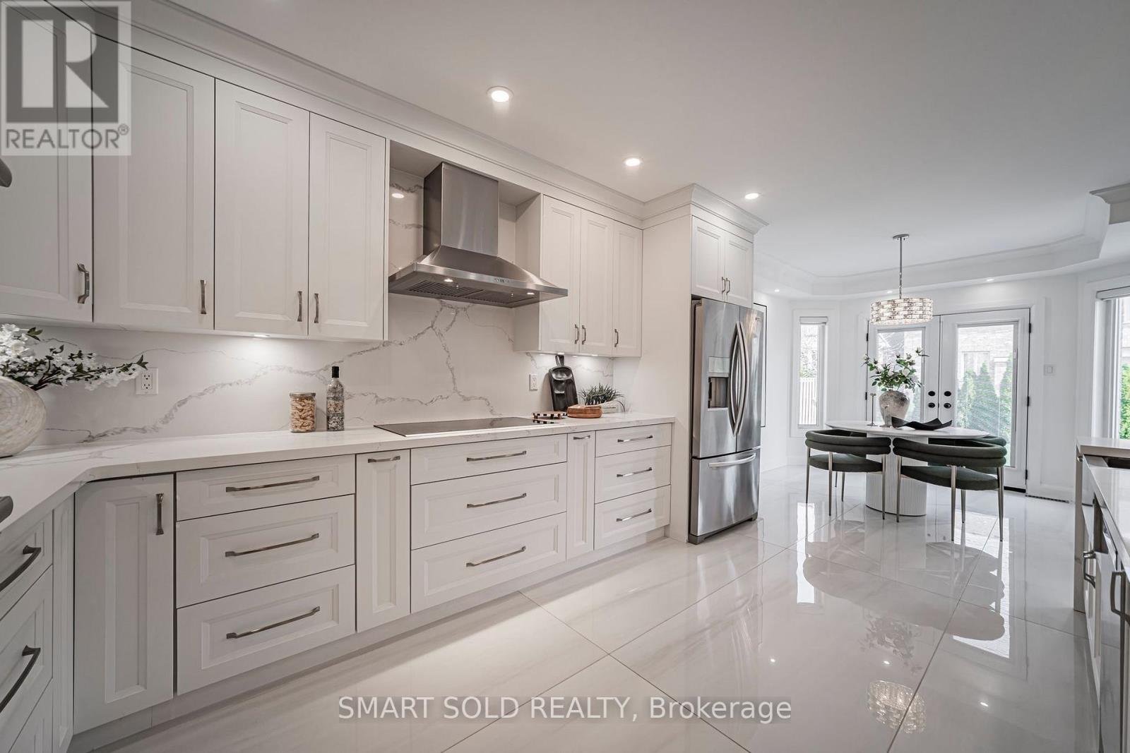15 Mirando Street Property Photo 6