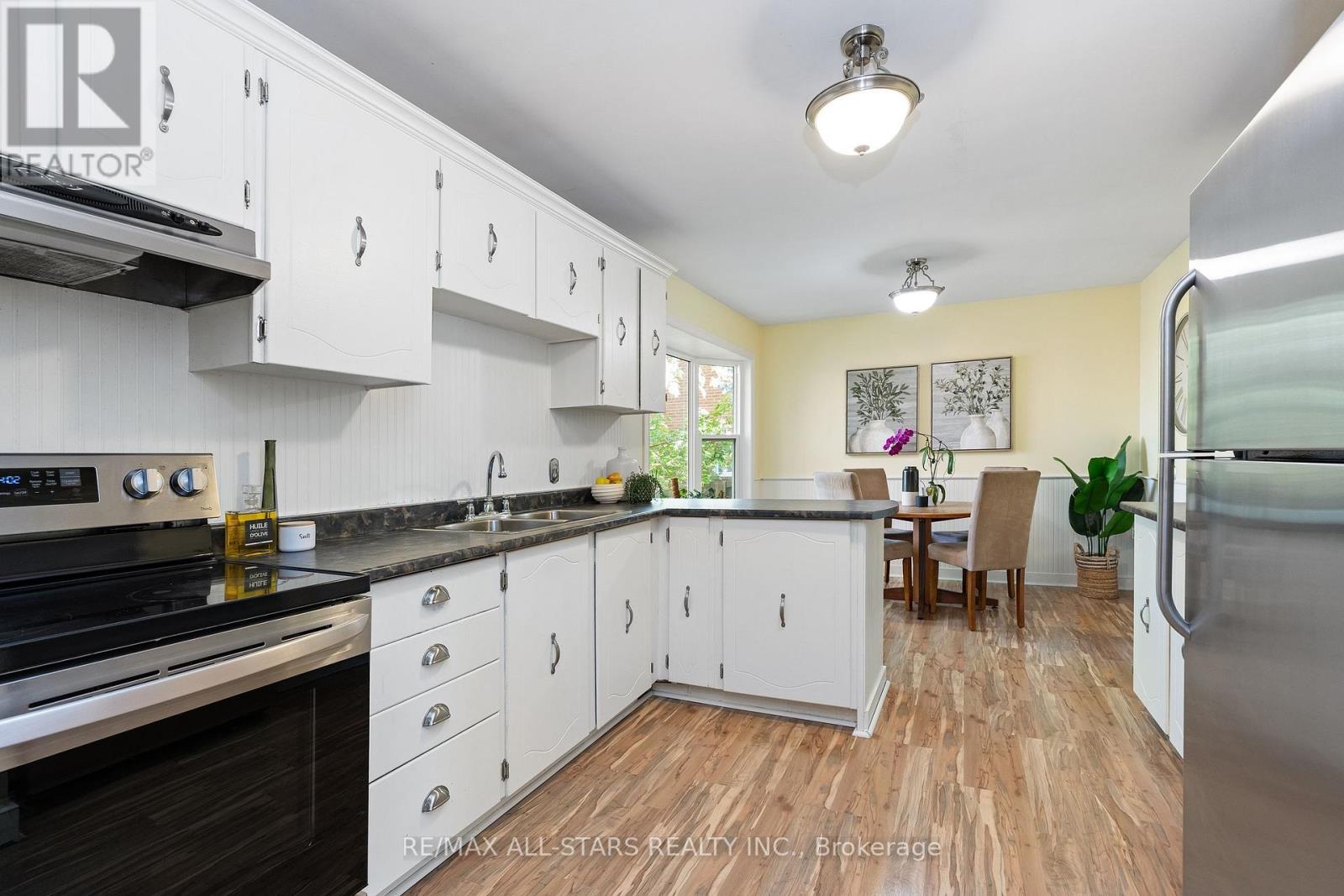 209 Malton Road Property Photo 8