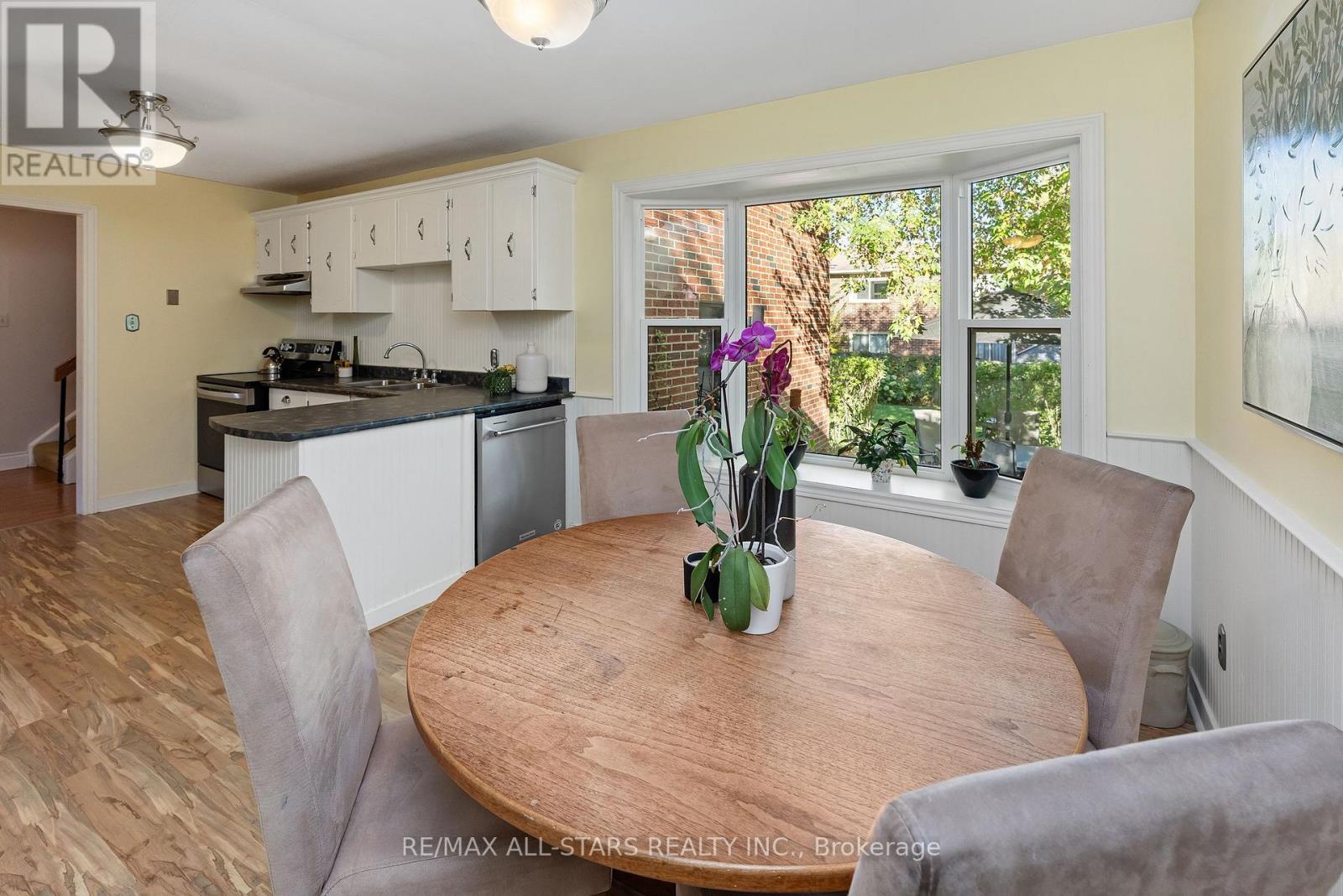 209 Malton Road Property Photo 12