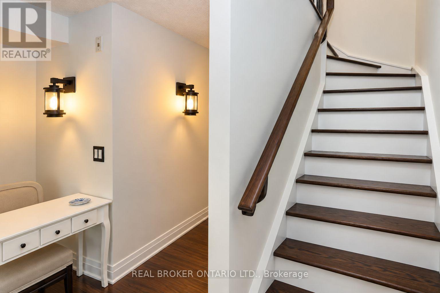 111 - 12 Woodstream Boulevard Property Photo 7