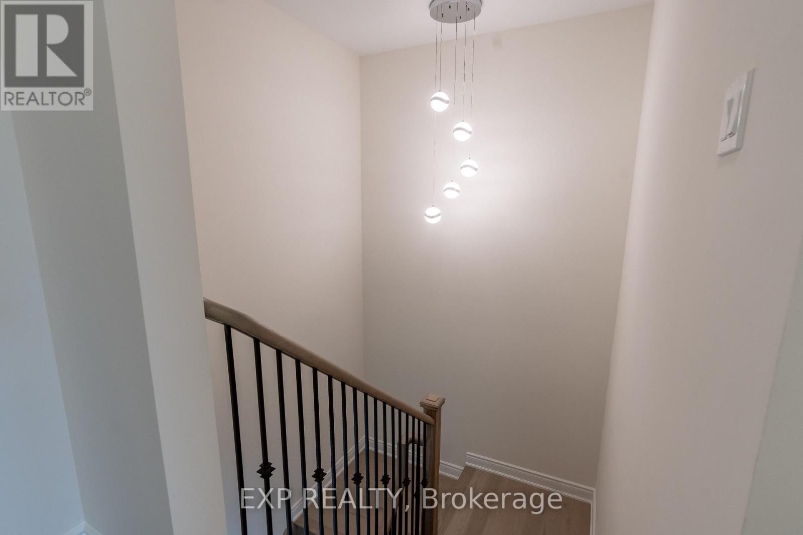 510 New England Court Property Photo 10